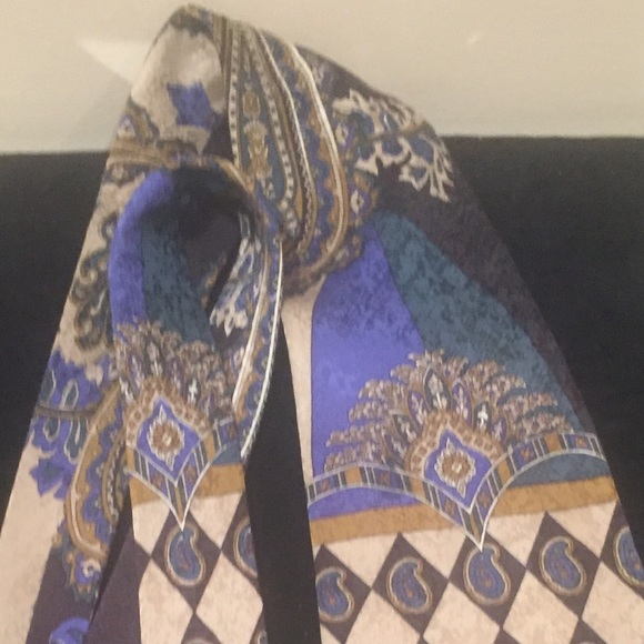 🛍️Host Pick🛍️⬇️Price drop⬇️Men’s Canali Vintage multi coloured neck tie - Picture 4 of 4